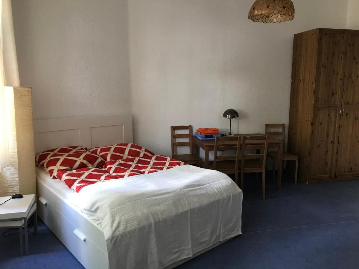 Klein App In Alt - Tegel Daire Berlin Dış mekan fotoğraf
